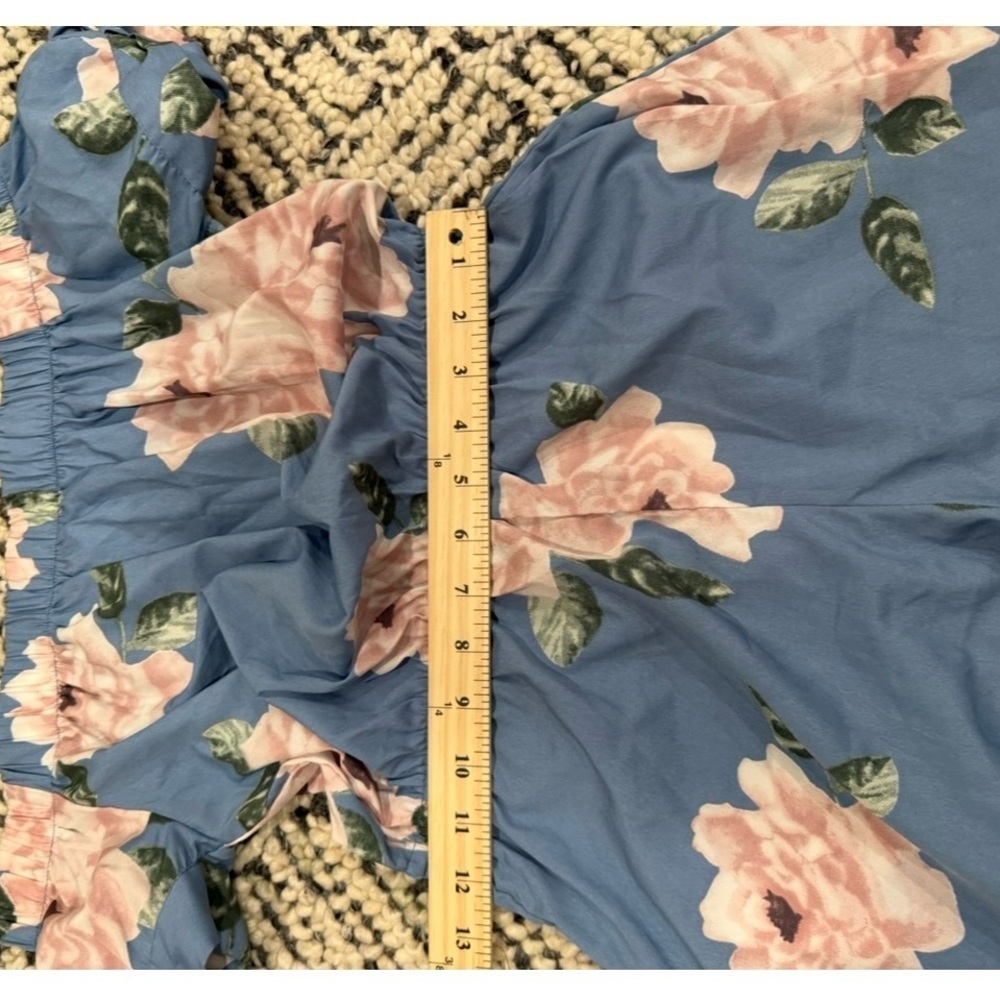 Floral Off-Shoulder Romper - Picture 3 of 3